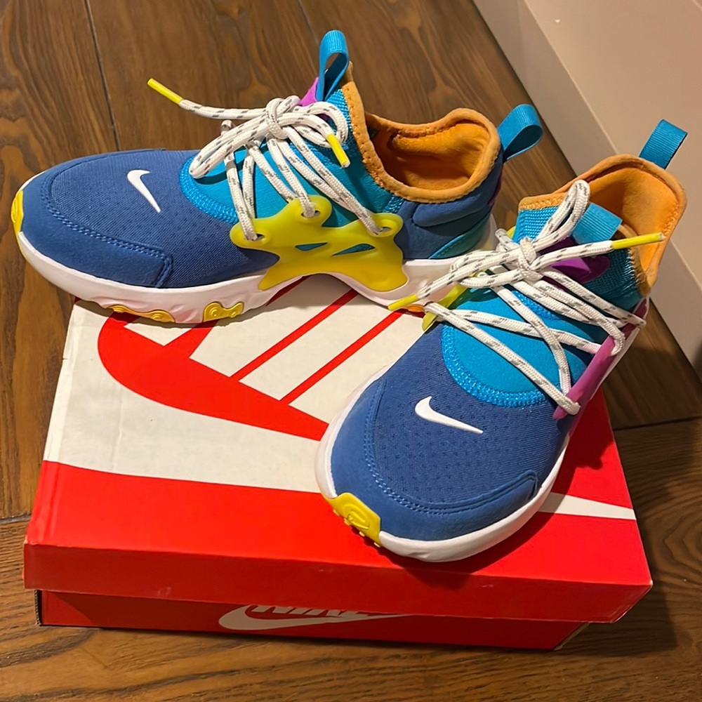 NIKE RT PRESTO Size 3Y